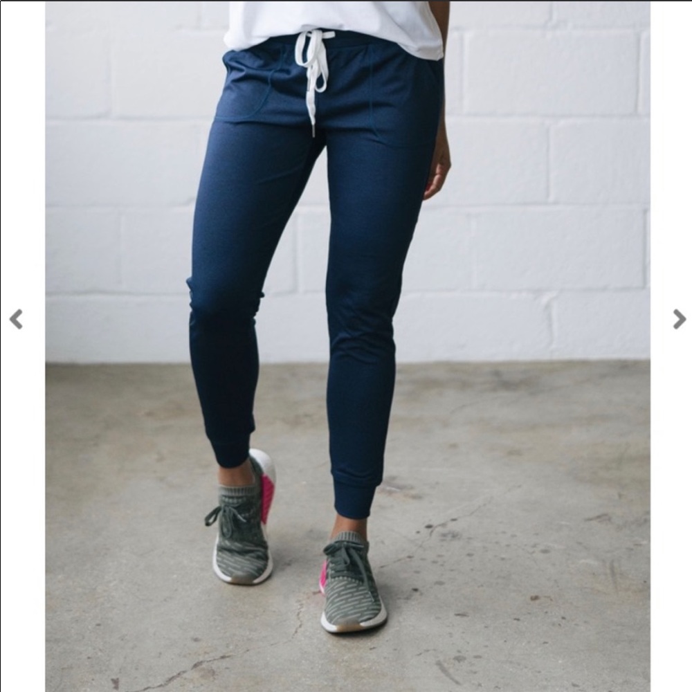 Zyia Navy Cozy Jogger SZ: Med